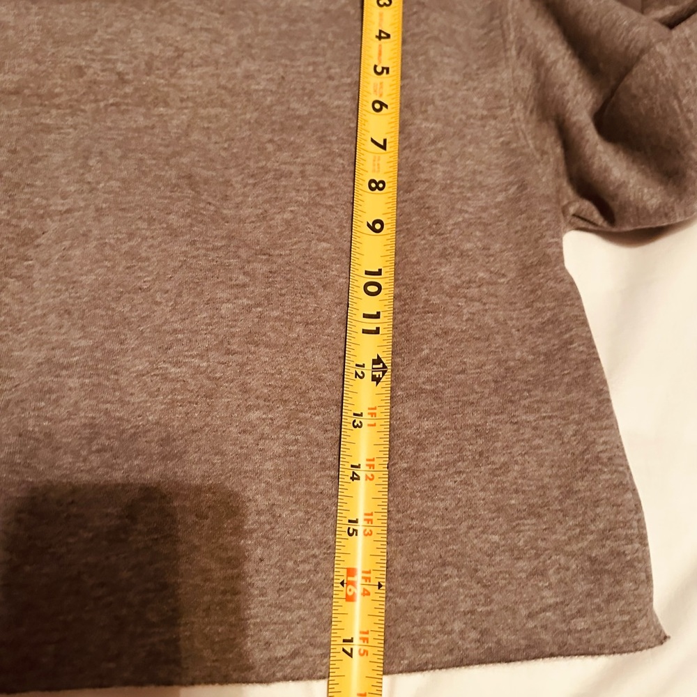 Hoodie Cropped Size Small - Picture 6 of 8